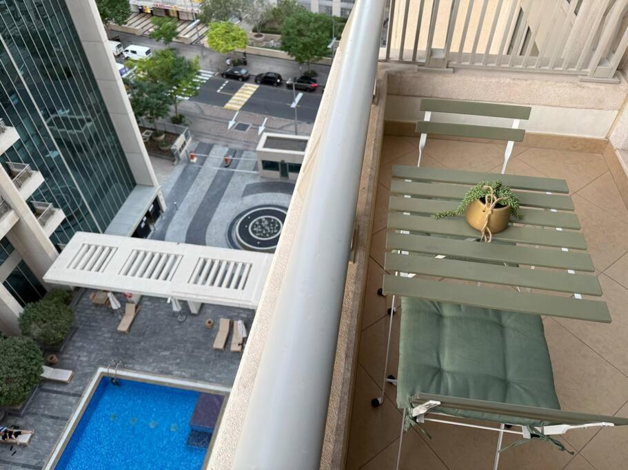 Apartamento 1Br Burj Khalifa View Designed Happiness Energies Dubái Exterior foto